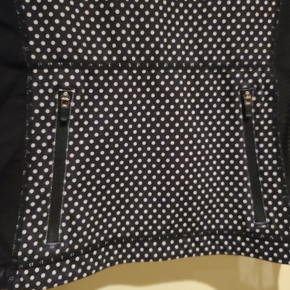 Lululemon Jacket - Picture 5 of 9